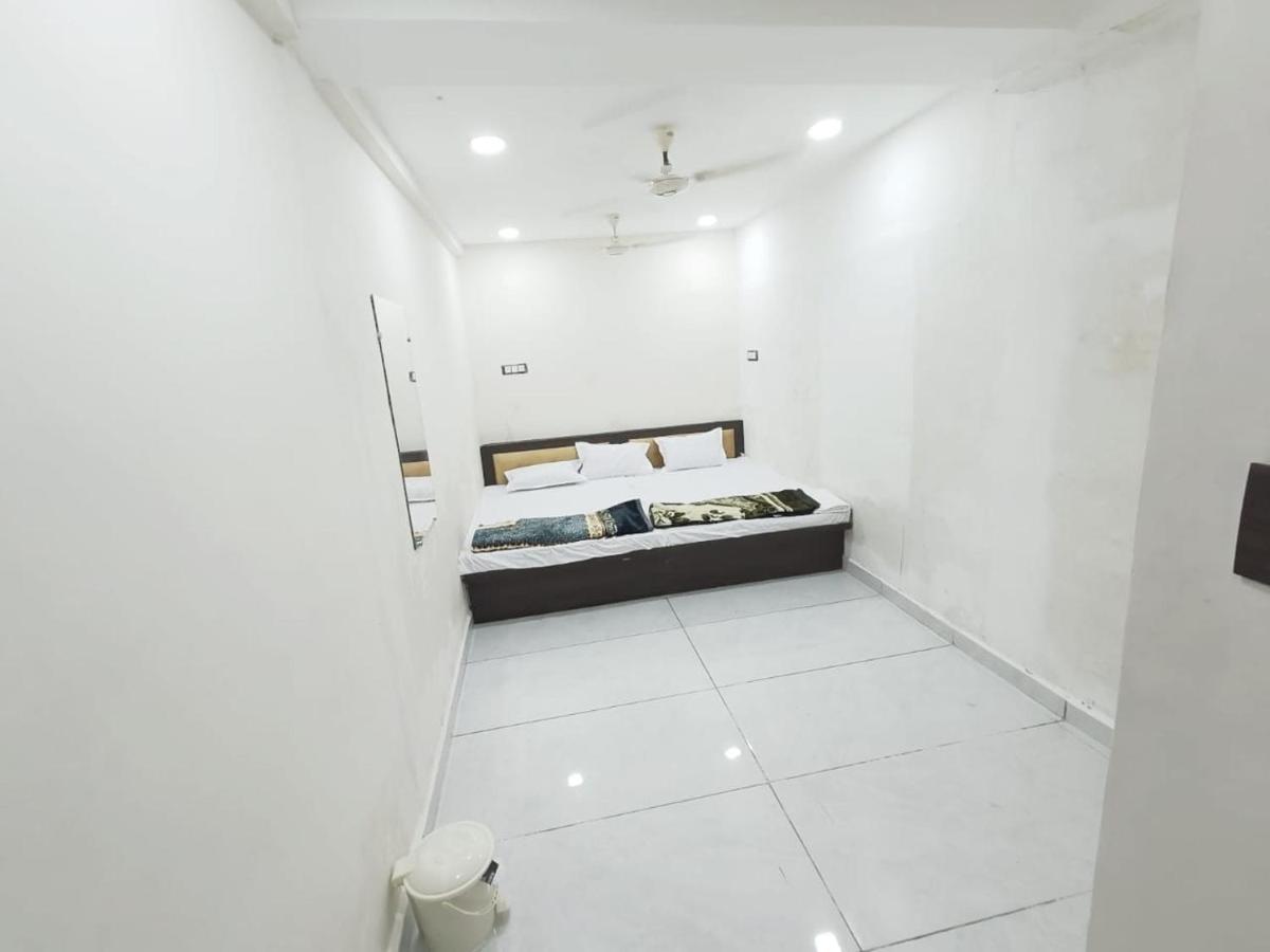 Hotel Shipra Inn ウッジャイン エクステリア 写真