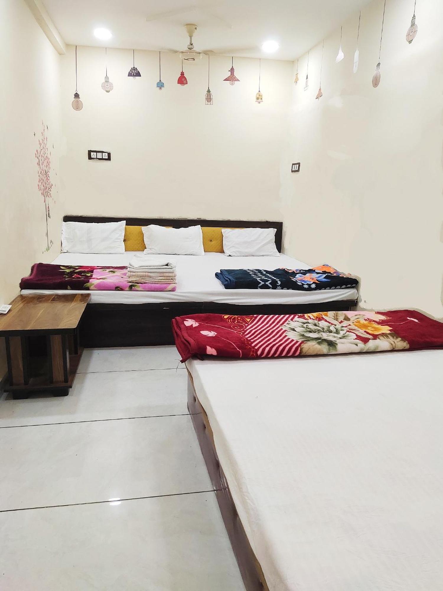 Hotel Shipra Inn ウッジャイン エクステリア 写真