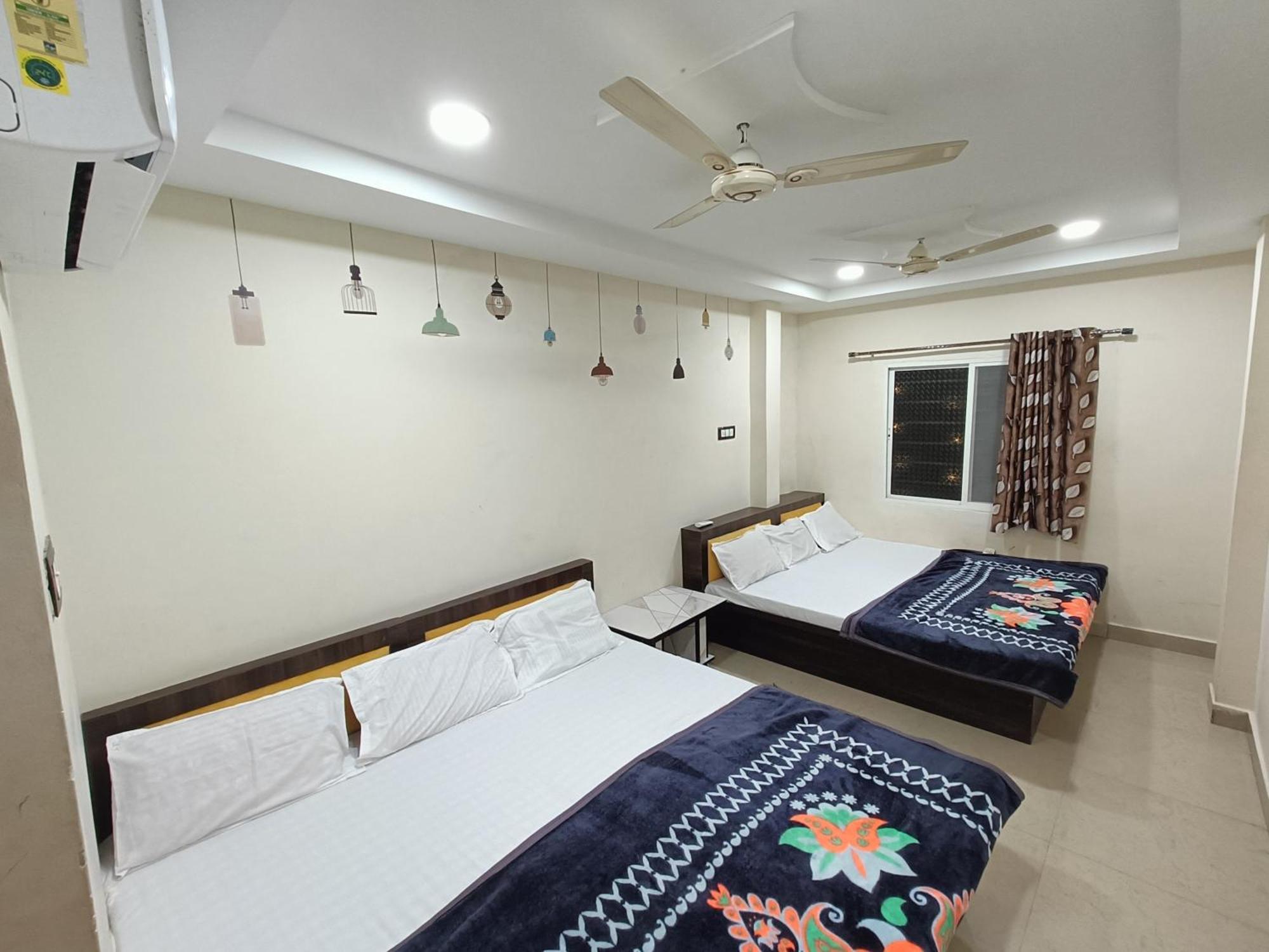 Hotel Shipra Inn ウッジャイン エクステリア 写真