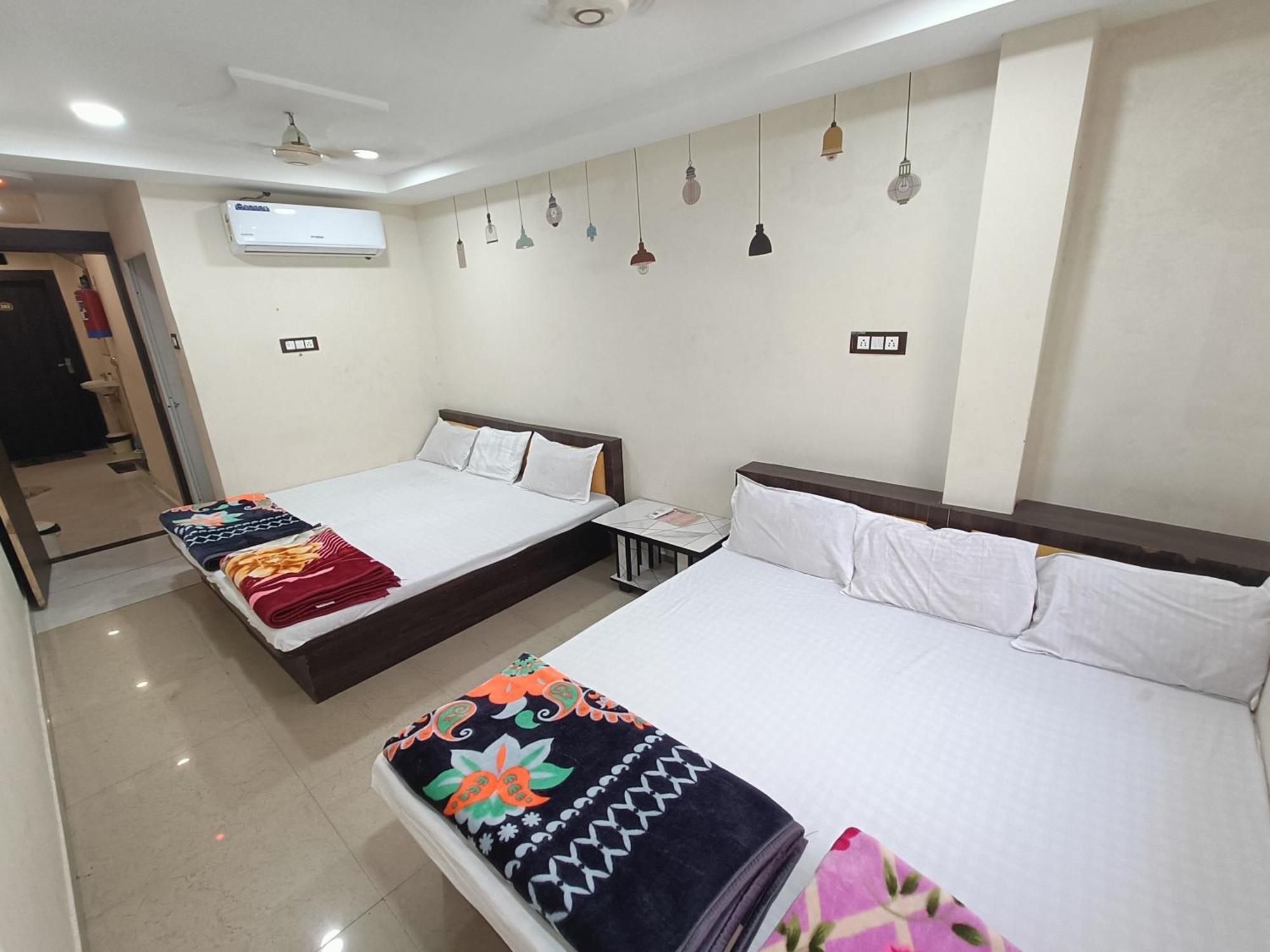 Hotel Shipra Inn ウッジャイン エクステリア 写真