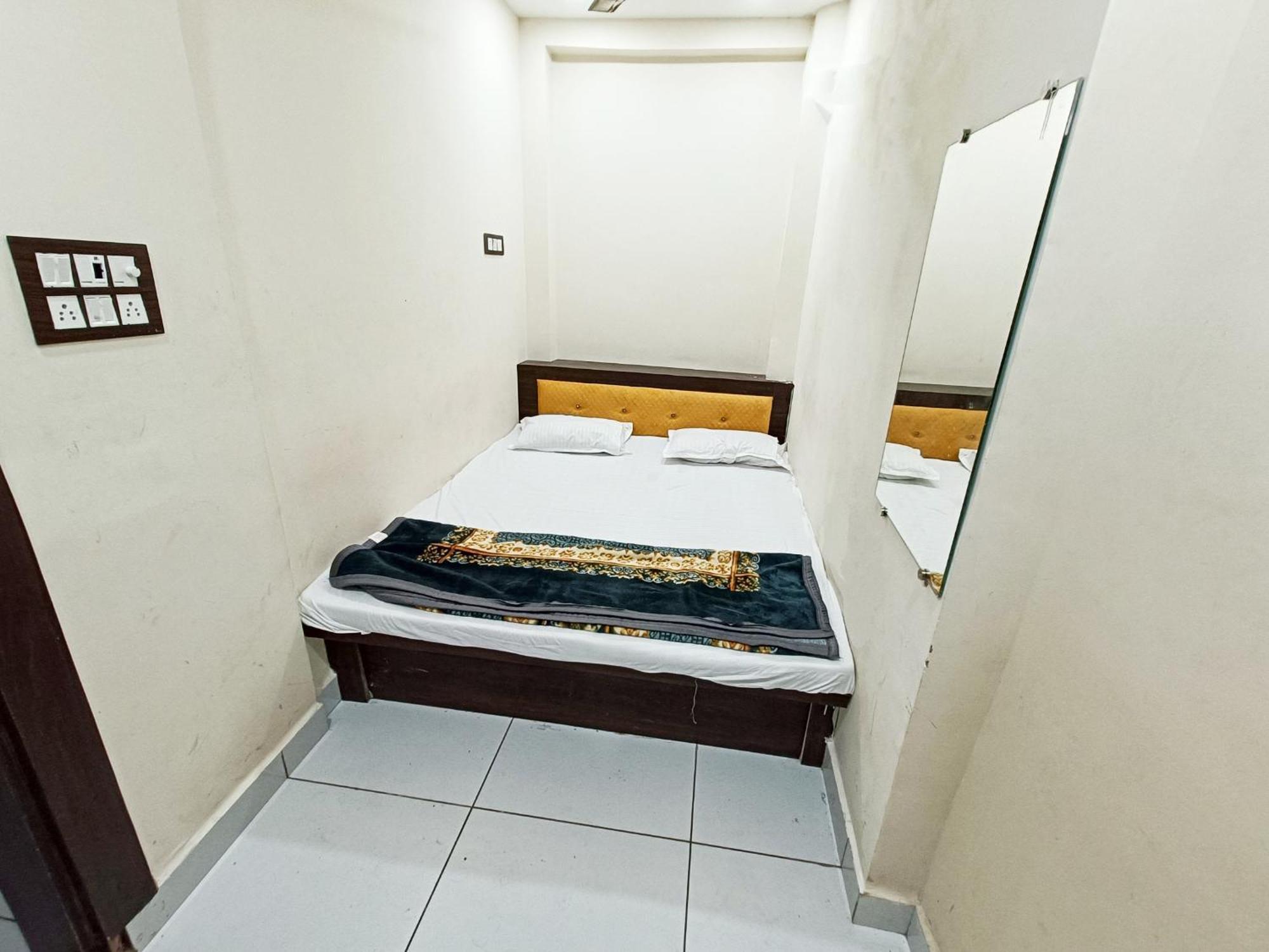 Hotel Shipra Inn ウッジャイン エクステリア 写真
