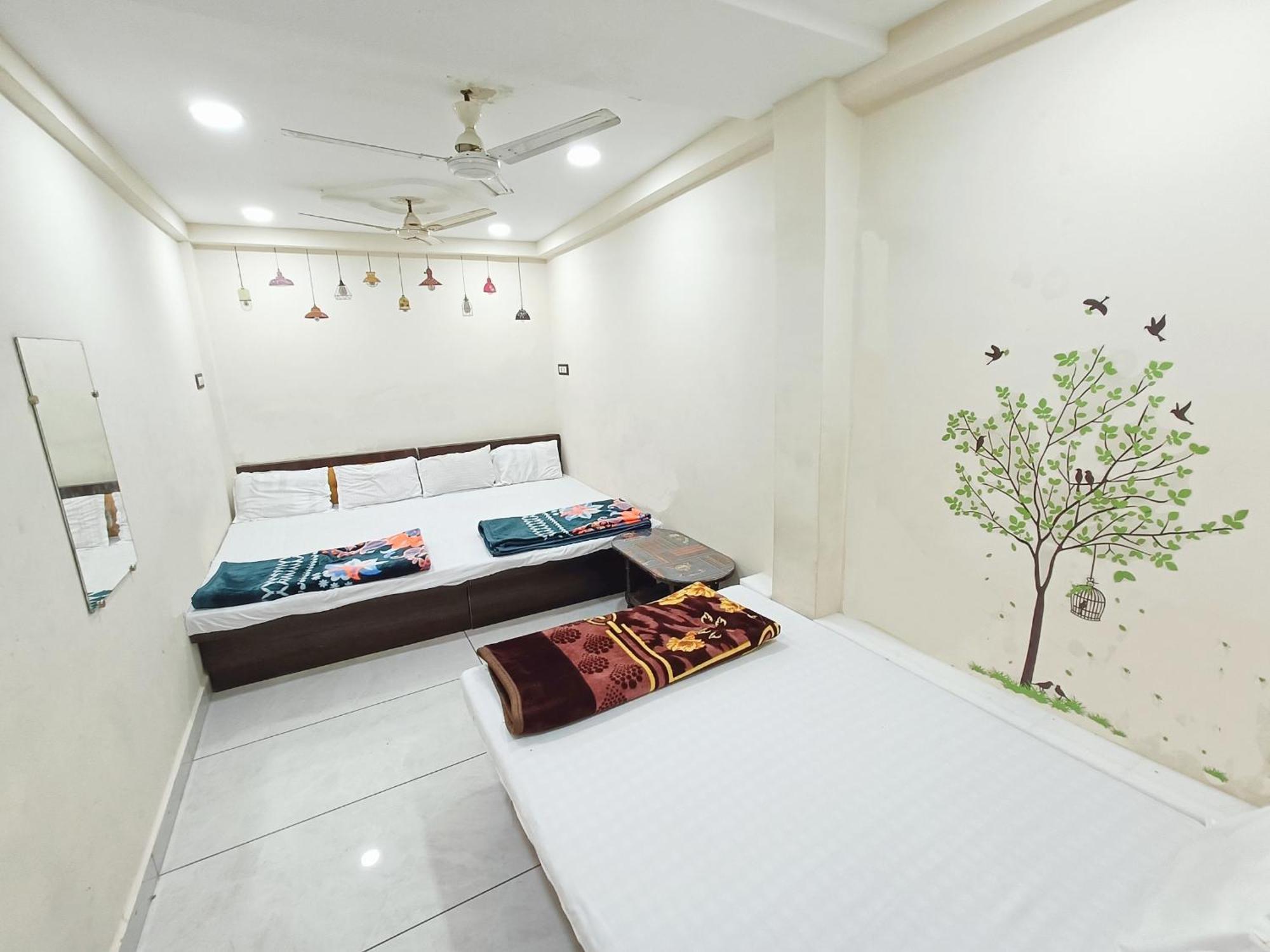 Hotel Shipra Inn ウッジャイン エクステリア 写真
